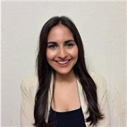 Maestra titulada en Infantil y Primaria, con mención en Audición y Lenguaje, ofrece clases de apoyo escolar y refuerzo en Gijón.